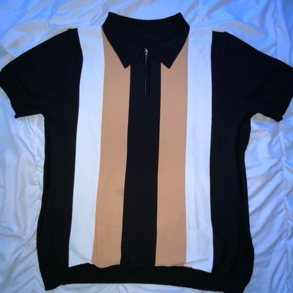 Reiss, no tag, men's short sleeve shirt. Size XL, pit to pit 22” no label, NEW